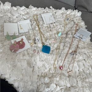 12 Kendra Scott Jewelry Pieces‼️‼️‼️